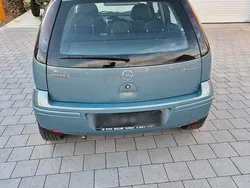 Grau Gebraucht 2006 Opel Corsa Kleinwagen | 2.550 € (Fairer Preis)