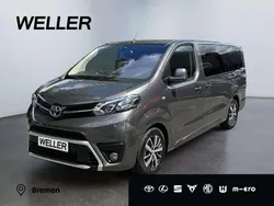 Grau Gebraucht 2024 Toyota Proace Verso Comfort Kombi | 36.380 € (Fairer Preis)