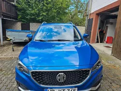 Blau Gebraucht 2021 MG ZS Luxury Limousine | 13.850 € (Guter Preis)