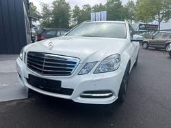 Weiß Gebraucht 2012 Mercedes E200 Kombi | 9.999 € (Superpreis)