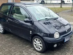 Schwarz Gebraucht 2003 Renault Twingo Initiale Kleinwagen | 2.600 € (Etwas zu teuer)