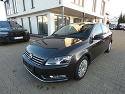 Schwarz Gebraucht 2011 VW Passat Comfortline Limousine | 7.490 € (Fairer Preis)