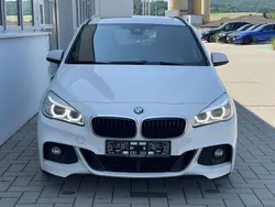 Weiß Gebraucht 2016 BMW 218 Active Tourer Performance Van / Kleinbus | 10.299 € (Fairer Preis)