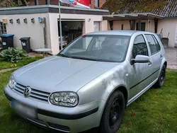Silber Gebraucht 2003 VW Golf IV Kleinwagen | 950 € (Guter Preis)