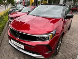 Rot Gebraucht 2022 Opel Grandland X Business Elegance SUV | 24.900 € (Fairer Preis)