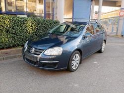 Blau Gebraucht 2008 VW Golf V Kombi | 2.900 € (Guter Preis)