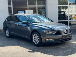 Grau Gebraucht 2015 VW Passat Comfortline Kombi | 8.800 € (Guter Preis)