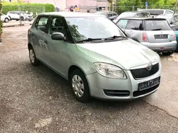 Arcticgrün metallic Gebraucht 2011 Skoda Fabia Cool Edition Limousine | 2.788 € (Fairer Preis)