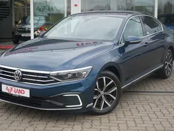 Blau Gebraucht 2020 VW Passat GTE Limousine | 20.890 € (Guter Preis)