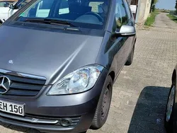 Graumetalic Gebraucht 2011 Mercedes A180 Limousine | 7.390 € (Fairer Preis)