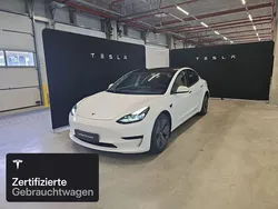 Pearl white multicoat Gebraucht 2021 Tesla Model 3 Limousine | 25.100 € (Fairer Preis)