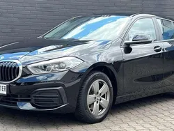 Schwarz Gebraucht 2022 BMW 118 Advantage Kleinwagen | 19.699 € (Guter Preis)