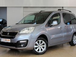 Grau Gebraucht 2017 Peugeot Partner Tepee Van / Kleinbus | 12.950 € (Fairer Preis)