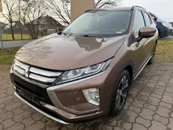 Braun Gebraucht 2018 Mitsubishi Eclipse Cross Top SUV | 17.990 € (Fairer Preis)