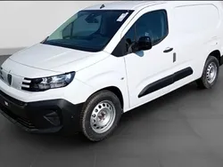 Weiss Neu 2025 Peugeot Partner Van / Kleinbus | 23.949 € (Etwas zu teuer)