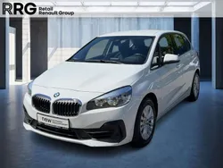 Alpineweiss Gebraucht 2020 BMW 218 Active Tourer Advantage Van / Kleinbus | 20.989 € (Fairer Preis)