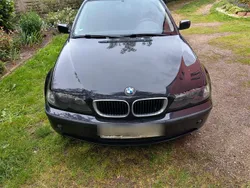 Schwarz Gebraucht 2002 BMW 316 Kombi | 3.000 € (Etwas zu teuer)
