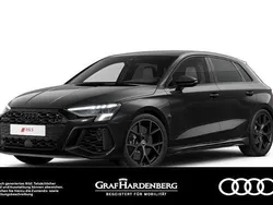 Mythosschwarz metallic Gebraucht 2025 Audi RS3 Sportback Sport Kleinwagen | 60.980 € (Fairer Preis)