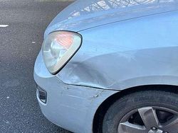 Silber Gebraucht 2008 Kia Carens EX Van / Kleinbus | 3.200 € (Fairer Preis)