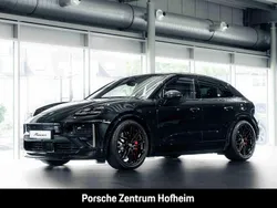 Tiefschwarzmetallic Neu 2025 Porsche Macan Turbo SUV | 134.168 € (Superpreis)