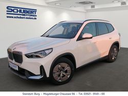 Weiß Neu 2025 BMW iX1 SUV | 42.900 € (Teuer)