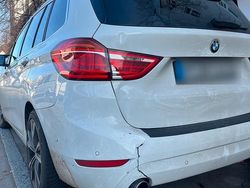 Weiß Gebraucht 2017 BMW 218 Van / Kleinbus | 10.200 € (Fairer Preis)