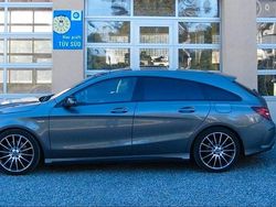 Grau Gebraucht 2017 Mercedes CLA220 Shooting Brake AMG line Kombi | 19.299 €