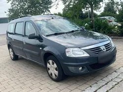 Blau Gebraucht 2012 Dacia Logan MCV Lauréate Limousine | 2.490 € (Superpreis)