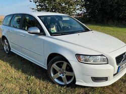 Weiß Gebraucht 2009 Volvo V50 R-Design Kombi | 3.300 € (Teuer)