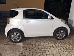 Weiß Gebraucht 2009 Toyota iQ Kleinwagen | 3.400 € (Fairer Preis)