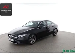 Schwarz (metallic) Gebraucht 2019 Mercedes A200 AMG Limousine | 26.880 € (Fairer Preis)