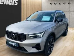 Silber Gebraucht 2024 Volvo XC40 Plus SUV | 37.850 € (Fairer Preis)