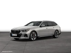 Grau Gebraucht 2024 BMW i5 Limousine | 66.860 €