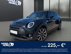 Schwarz / midnight black (metallic) Gebraucht 2024 Mini Cooper S Clubman Kombi | 36.990 € (Teuer)