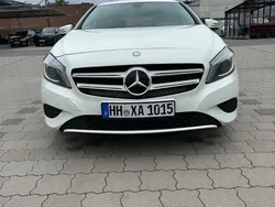 Weiß Gebraucht 2015 Mercedes A180 Limousine | 10.900 € (Guter Preis)