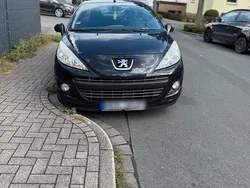 Schwarz Gebraucht 2011 Peugeot 207 CC Cabrio | 3.490 € (Fairer Preis)