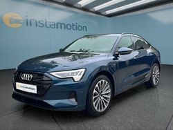 Blau Gebraucht 2022 Audi e-tron Sportback SUV | 37.849 € (Guter Preis)