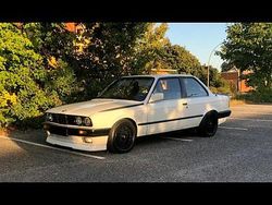 Weiß Gebraucht 1990 BMW 316 Coupé | 13.000 €