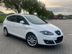 Weiß Gebraucht 2010 Seat Altea XL Style Van / Kleinbus | 4.500 € (Fairer Preis)