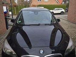 Schwarz Gebraucht 2016 BMW 218 Gran Tourer Van / Kleinbus | 12.900 € (Fairer Preis)