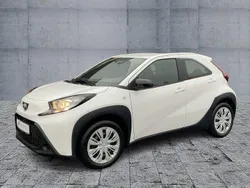 Weiß Neu 2025 Toyota Aygo Play Kleinwagen | 16.490 €