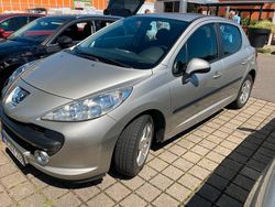 Gold Gebraucht 2008 Peugeot 2008 Urban Move SUV | 2.500 €