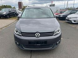 Grau Gebraucht 2013 VW Touran Life Van / Kleinbus | 4.700 € (Superpreis)