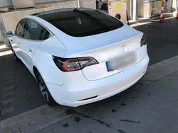 Weiß Gebraucht 2019 Tesla Model 3 Limousine | 18.500 € (Fairer Preis)