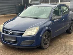 Blau Gebraucht 2004 Opel Astra Limousine | 800 € (Guter Preis)