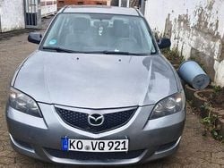 Grau Gebraucht 2006 Mazda 3 Comfort Limousine | 1.500 € (Guter Preis)