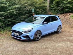 Blau Gebraucht 2021 Hyundai i30 N Performance Limousine | 30.500 € (Etwas zu teuer)