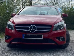 Rot Gebraucht 2013 Mercedes A180 Kleinwagen | 12.355 € (Fairer Preis)