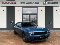 B5 blue Gebraucht 2023 Dodge Challenger SXT Coupé | 34.999 € (Teuer)