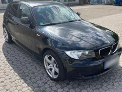 Schwarz Gebraucht 2010 BMW 116 Kleinwagen | 2.990 € (Fairer Preis)